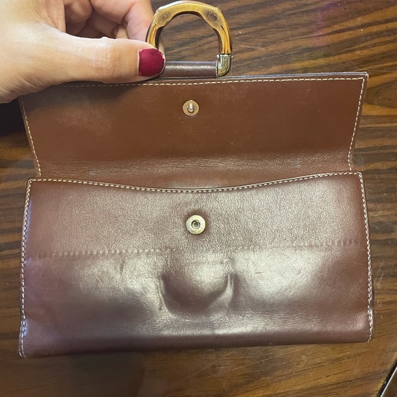 Gucci, Brown long snap wallet, tons of storage ! - Picture 2 of 10